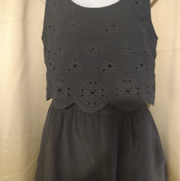 Broadway & Broome Silk Dress with a Overlay Top - Picture 5 of 8